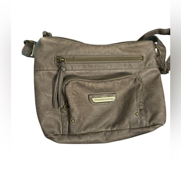 Stone Mountain Accessories Handbags - Stone Mountain Accessories Women's Soft Gray Crossbody Bag